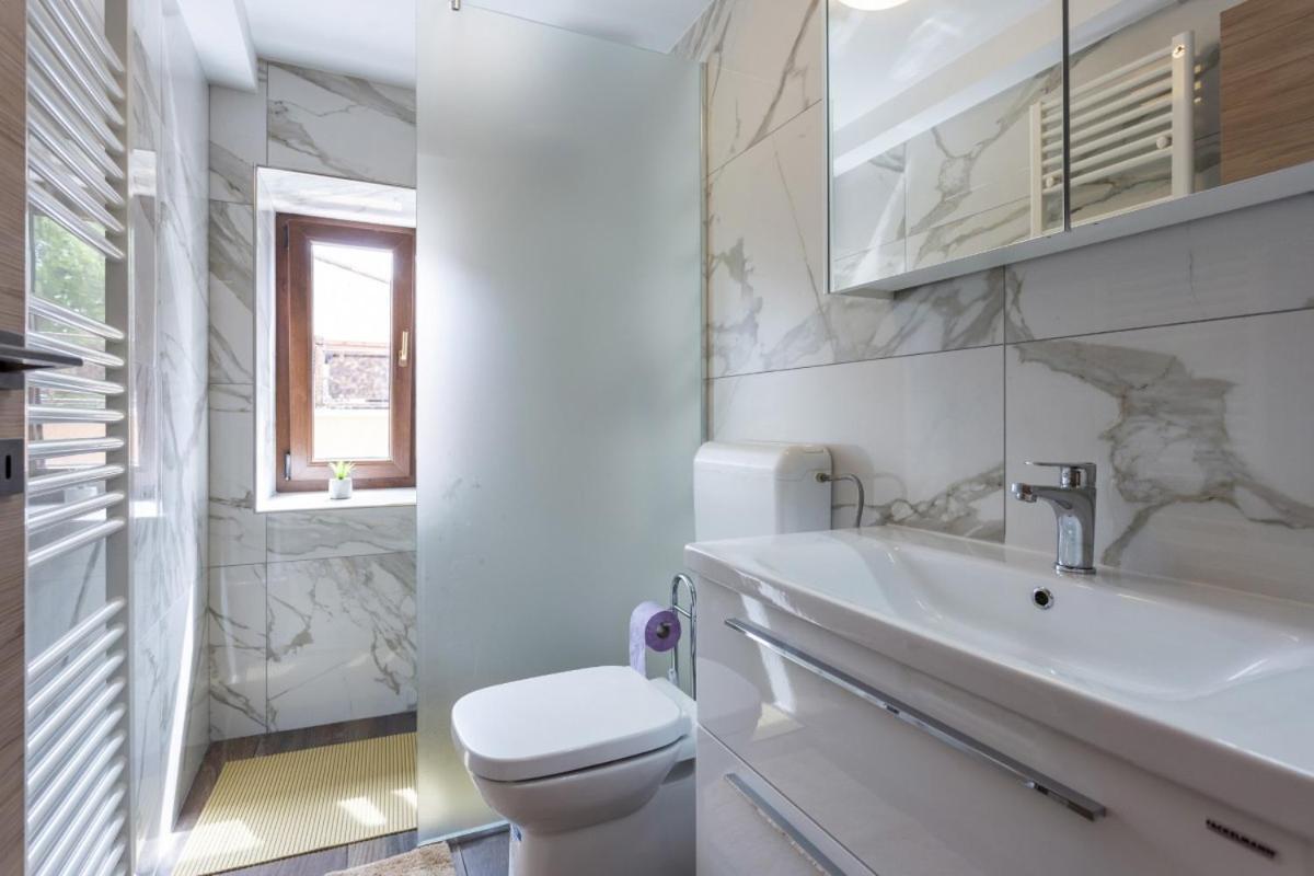 Kaštelir Villa Vita In Porec - Haus Fuer 6-8 Personen מראה חיצוני תמונה